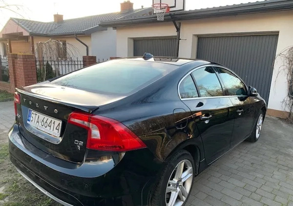 Volvo S60 cena 49000 przebieg: 117000, rok produkcji 2016 z Błaszki małe 106
